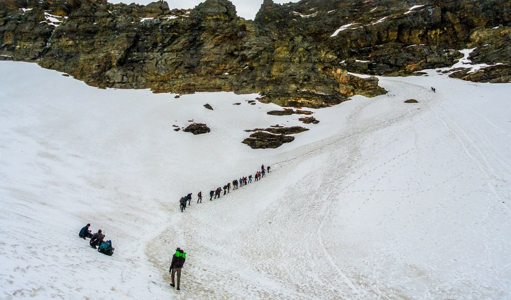 Buran Ghati Pass Trek